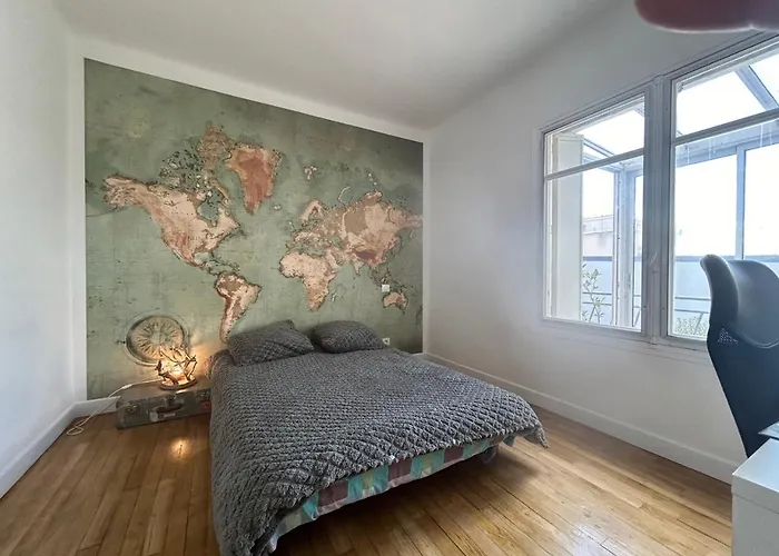 Comme A La Maison
