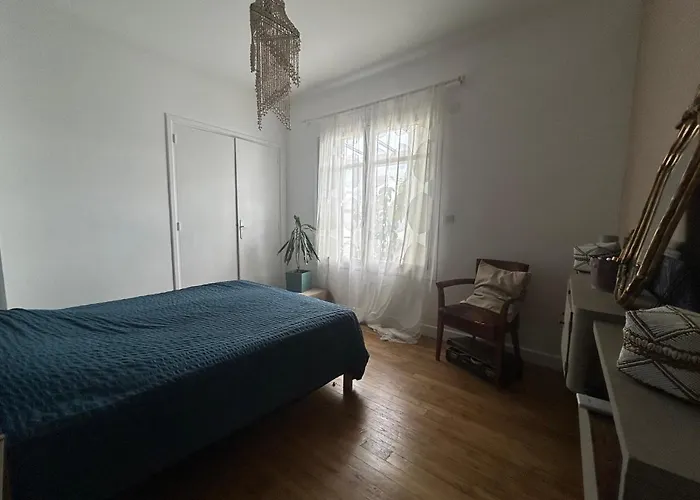 Comme A La Maison