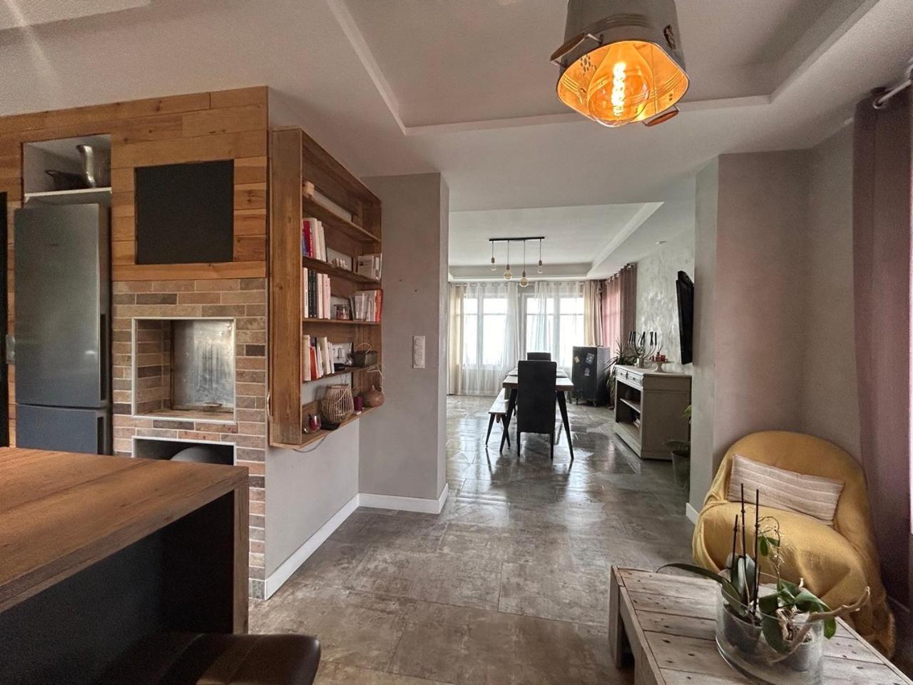 Comme A La Maison Apartment *
